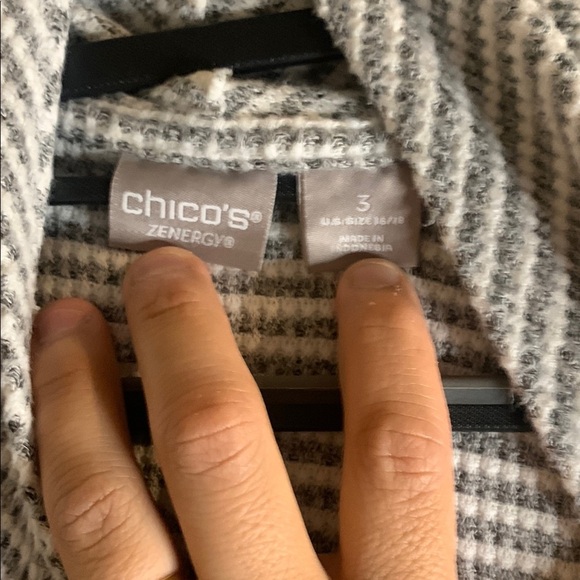 Chico’s  size 3 Striped Gray Women's Sweater - Picture 3 of 5